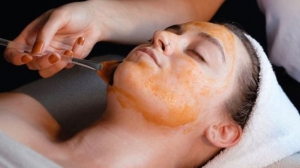 What Ingredients Make Organic Spa Facials a Luxurious Treat for Your Skin?